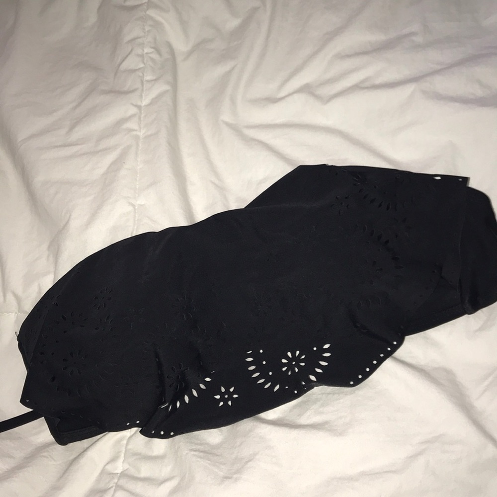 black strapless bathing suit top